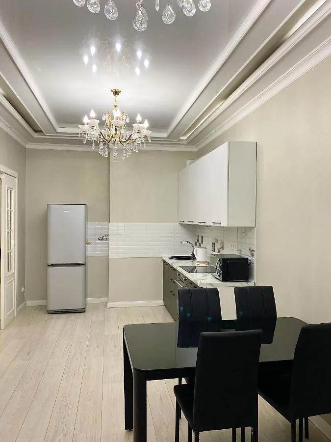 Apartment 3 Комнатная Квартира В Жк Дом На Абая Almaty